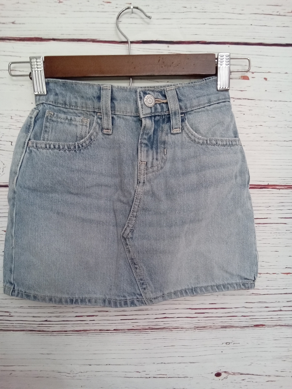 Old Navy Girls High-Rise Denim Skirt Light Wash Blue S 6-7 NWT